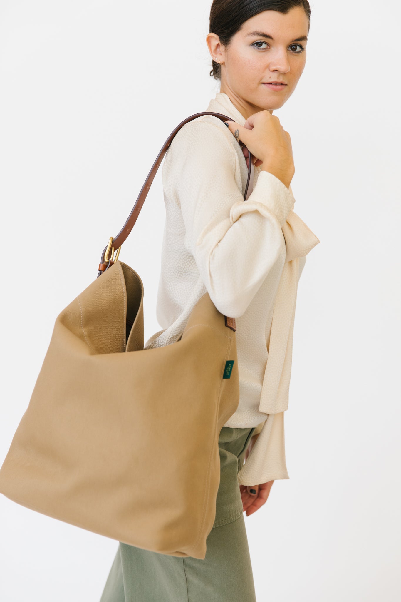 Brady Leven Bag