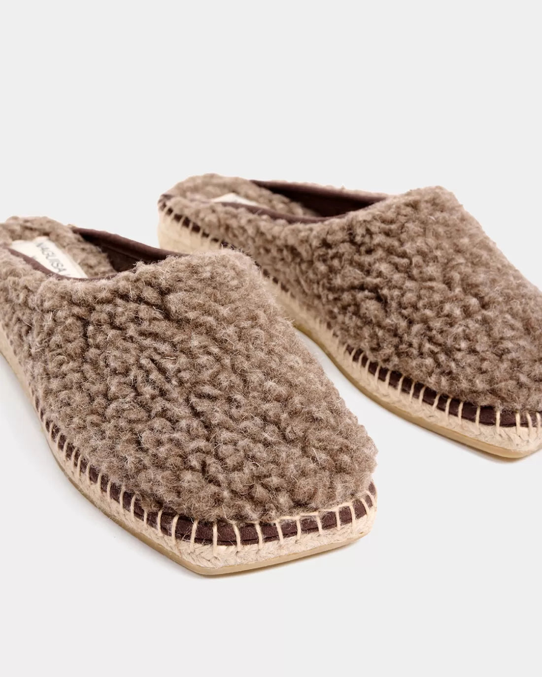 Naguisa Namo Slipper Slide- Taupe